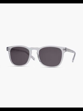 Quince Clear Frame Polarized Sunglasses NEW WITH CASE